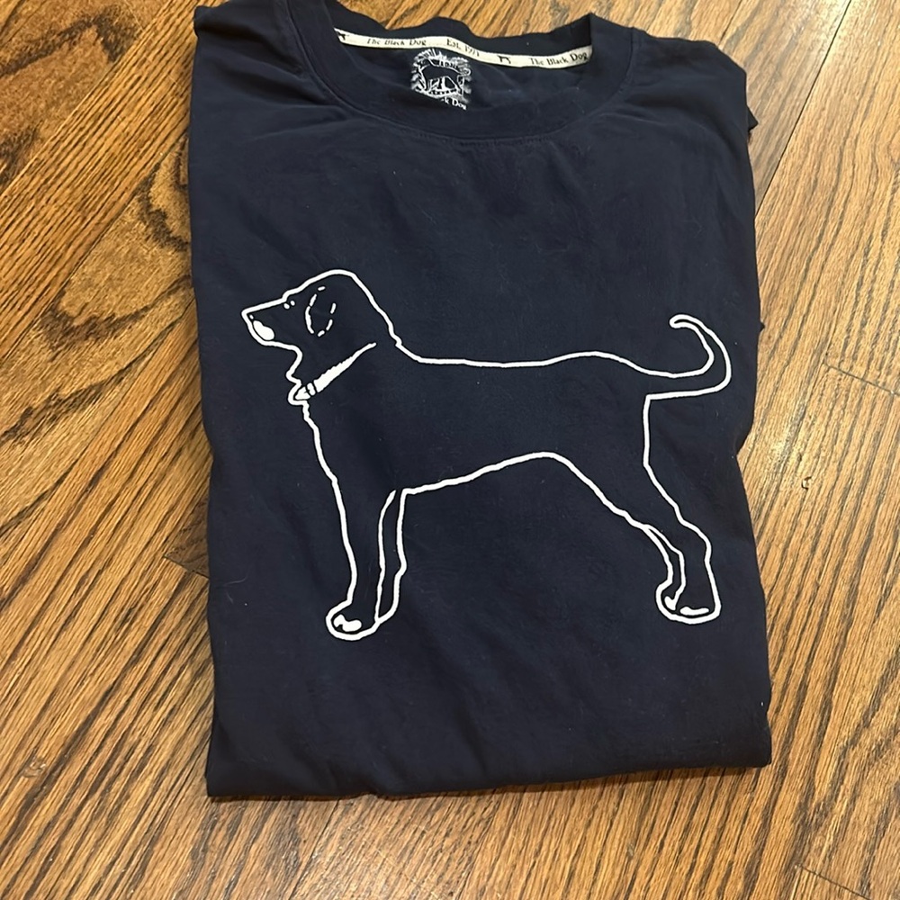 Size large navy salty dog tshirt. Men’s.